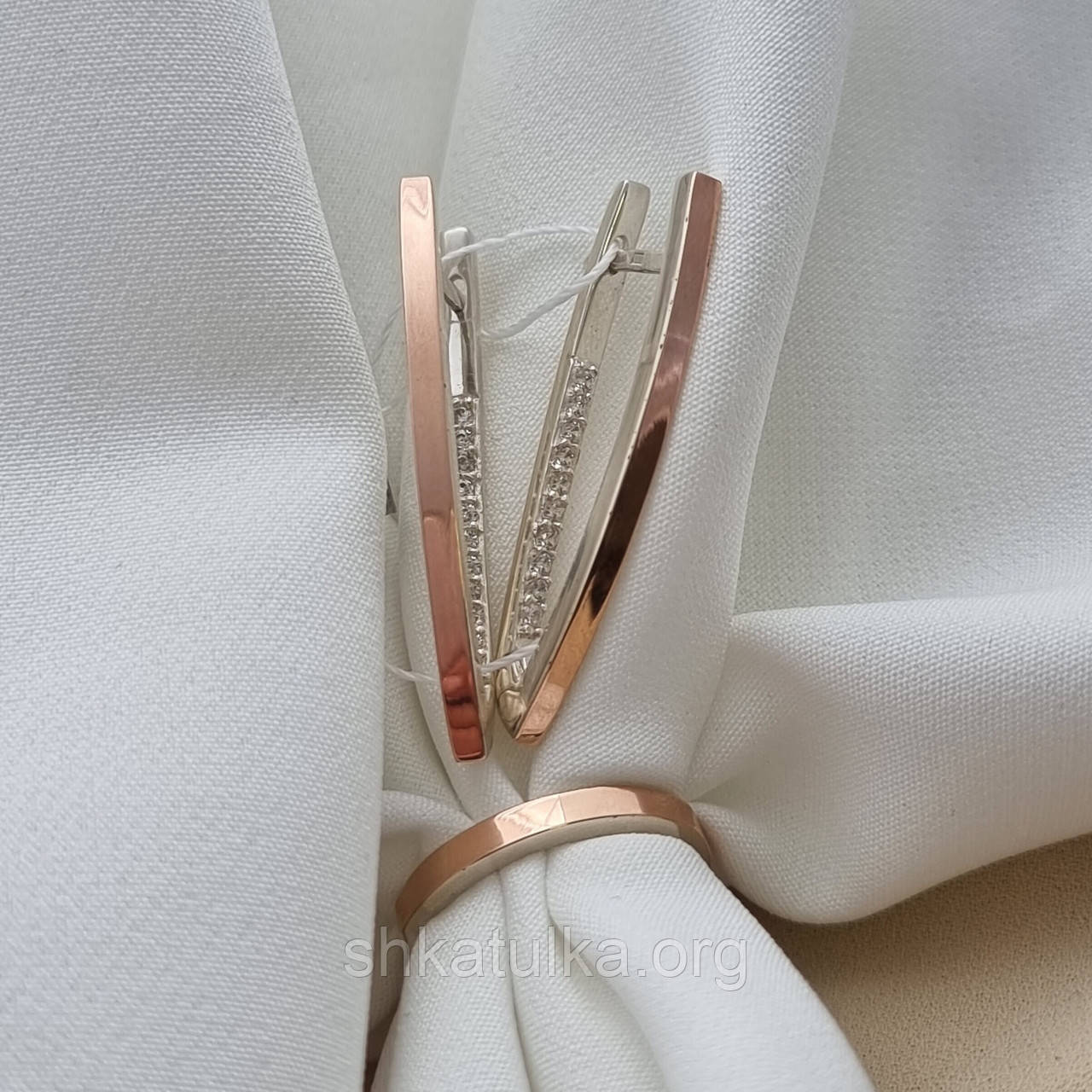 Набір прикрас зі срібла з золотими напайками та фіанітами Ілона-1