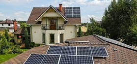 Гібридна сонячна електростанція 5.6кВт в м.Дніпро 1