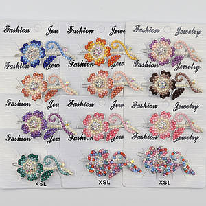 Шпилька для волосся сріблястого кольору квітка різних кольорів із намистинами та стразами набір 12 шт. розмір 6х3 см