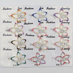 Шпилька для волосся сріблястого кольору квітка різних кольорів із намистинами та стразами набір 12 шт. розмір 5х4 см