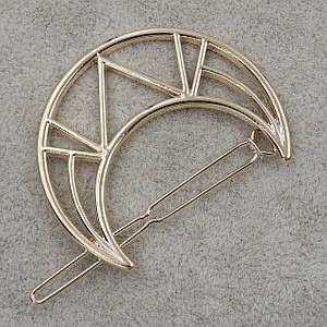 Шпилька для волосся заскочка золотистого кольору місяць із візерунками розмір виробу 6х3,5 см