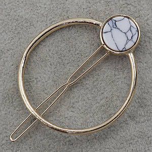 Шпилька для волосся заскочка золотистого кольору кільце з керамічним елементом розмір виробу 6х4 см