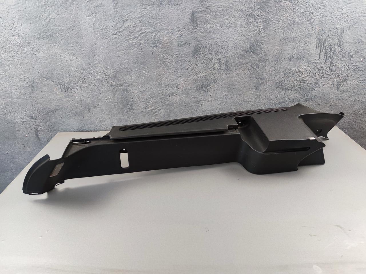 Кріплення полиці багажника ліве SKODA OCTAVIA A5 1Z9867761H Універсал, фото 1