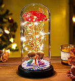 Троянда в скляній колбі з LED підсвічуванням Rose of Love Червона з фігурками подарунок на батарейках, фото 2