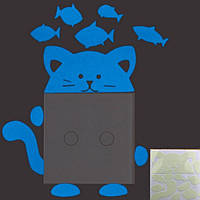 Люминесцентная наклейка "Кот с рыбками" - размер стикера 10*10см, впитывает свет и светится в темноте