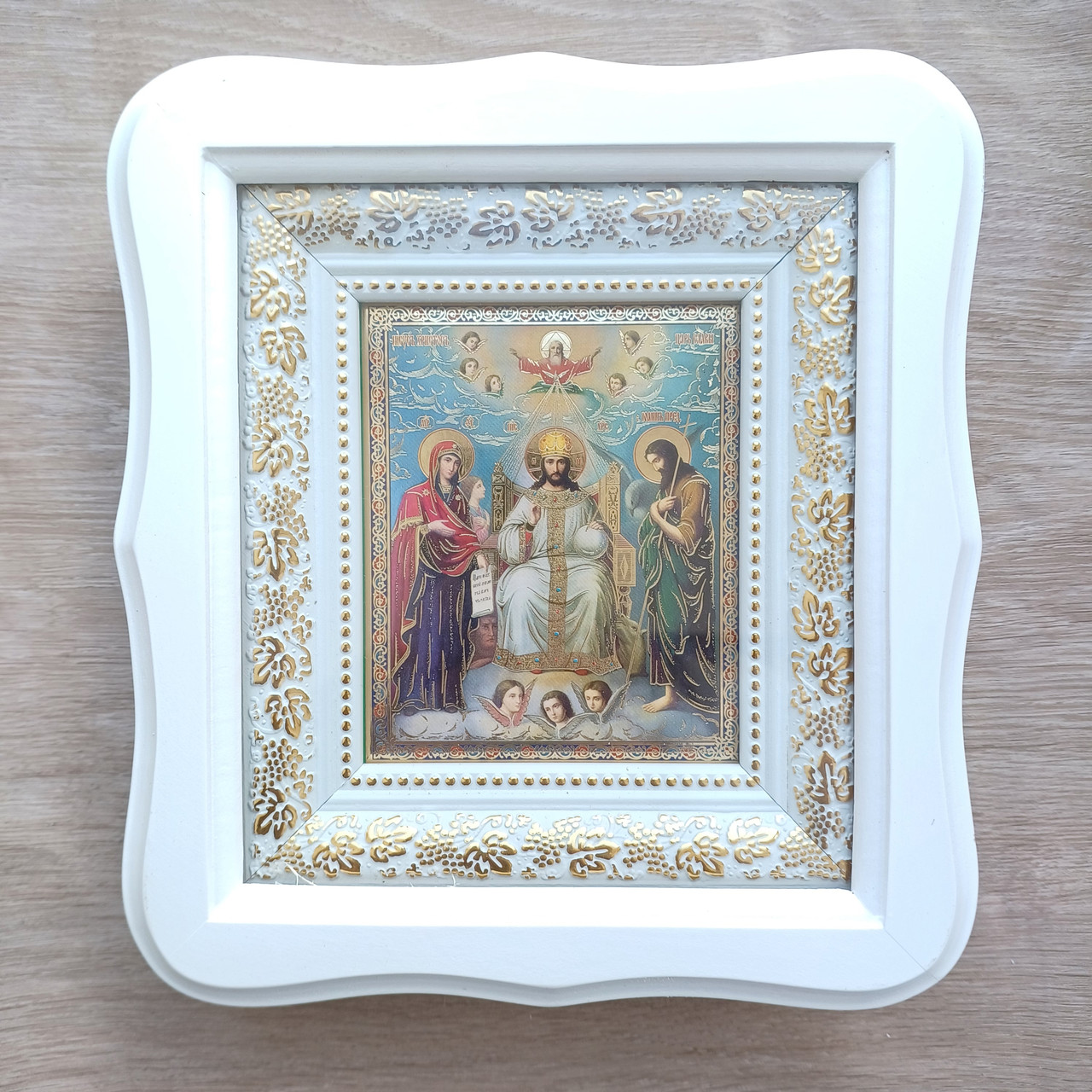 Ікона Ісус Христос Цар Слави, лик 10х12 см, у білому фігурному дерев'яному кіоті