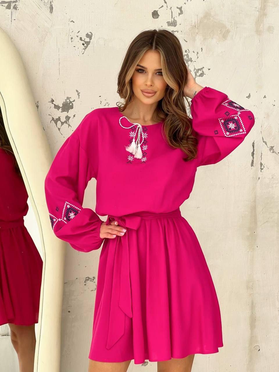 Вишита льняна сукня з розкльошеною спідницею рожевого кольору 46-48