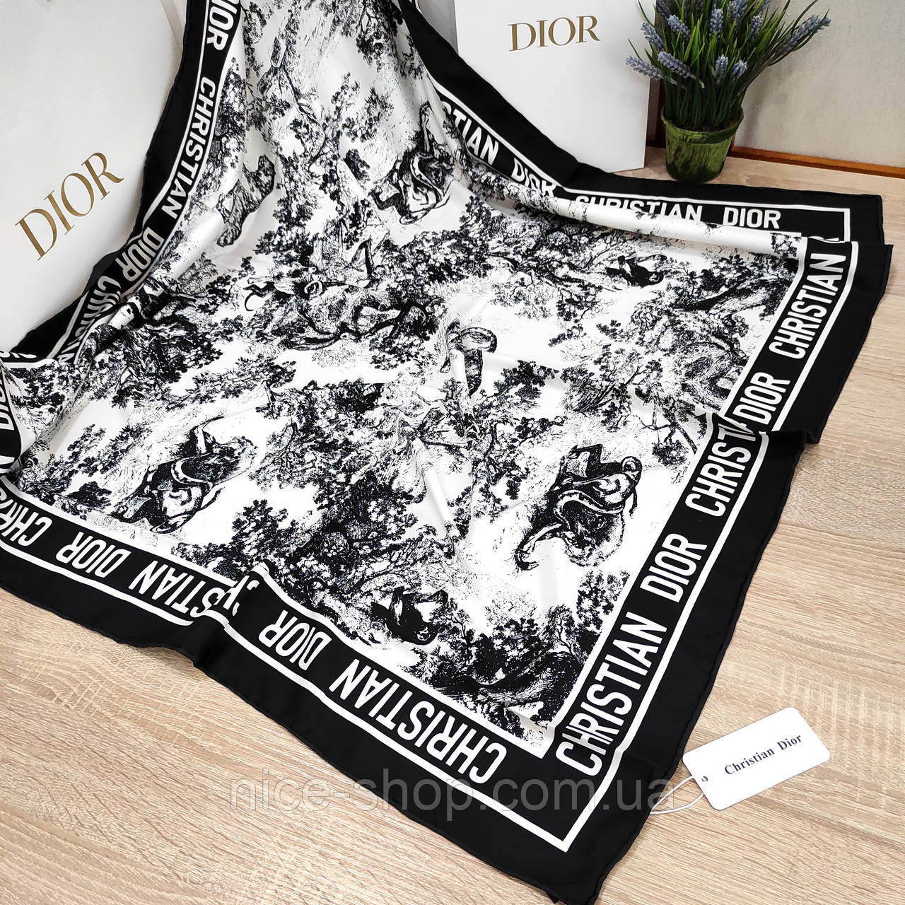 Хустка D.i.o.r шовкова з ручною підшивкою