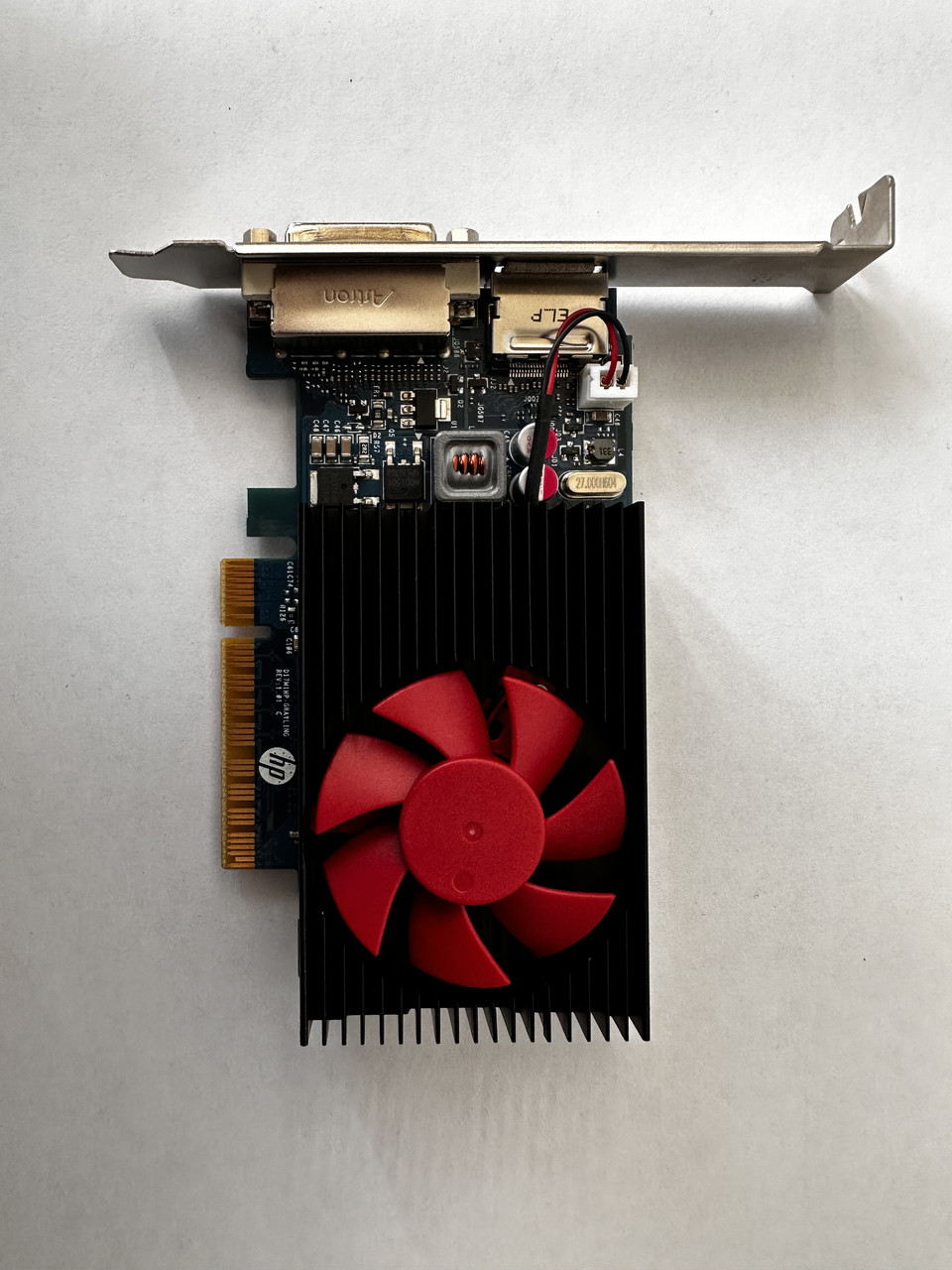 Відеокарта HP 802315-001 GeForce GT730 2 ГБ/GDDR3/64 біт 902/1800 МГц/ DVI/ DisplayPort