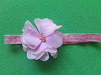 Детская повязка с цветком светло-розовая - размер цветка 6,5см, размер универсальный (на резинке)