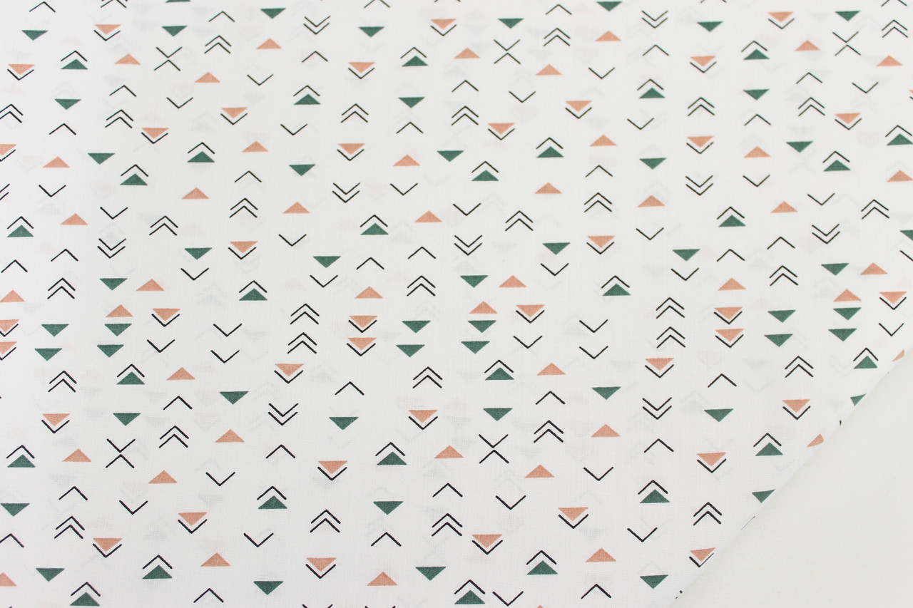 Тканина бавовняна " Маленькі трикутники" смарагдово-пудрові на білому No1510