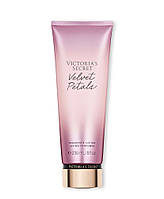 Лосьйон для тіла Velvet Petals 236ml Victoria's Secret