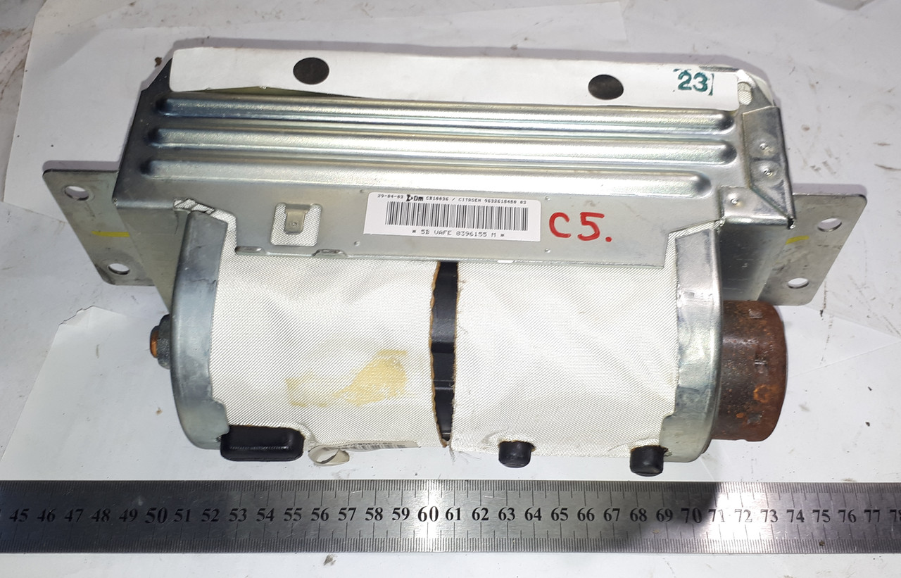 Подушка безпеки в торпеду пасажира AIRBAG Сітроен Citroen C5