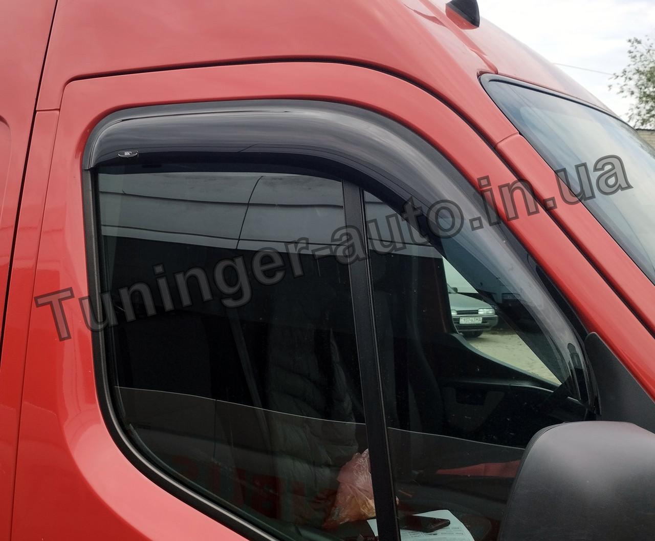 Дефлектори вікон (вітровики) Opel Movano 2010-2021 (Hic), фото 1