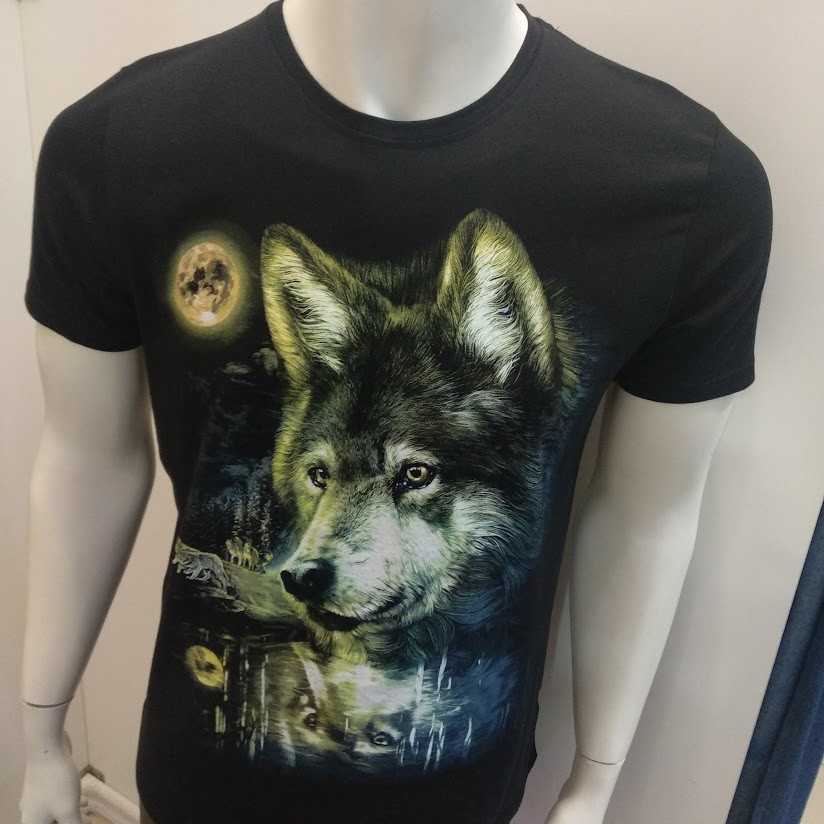 Чоловіча чорна футболка світиться Вовк, фото 1