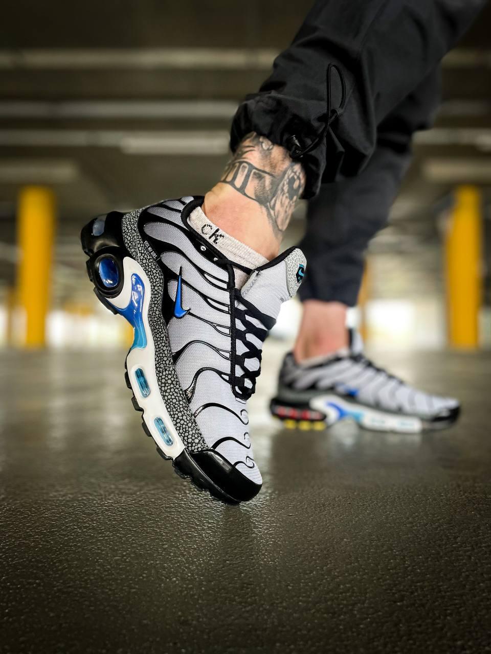 Nike Air Max Plus TN Schwarz Grey Blue
