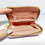 Гаманець маленький на блискавці пудровий із декором кот 09, фото 5