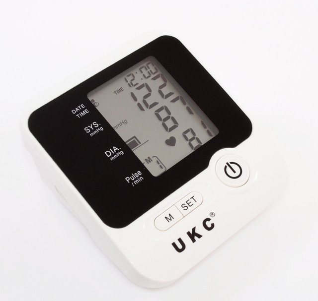 Автоматический тонометр UKC BL8034 для измерения давления и пульса bs - фото 3 - id-p1888602348