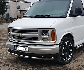 Захист переднього бампера (одинарна нержавіюча труба - одинарний ус) Chevrolet Express (96-02)