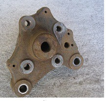 Цапфа задня ліва OPEL Vivaro 00-14 (ОПЕЛЬ ВІВАРО), фото 1