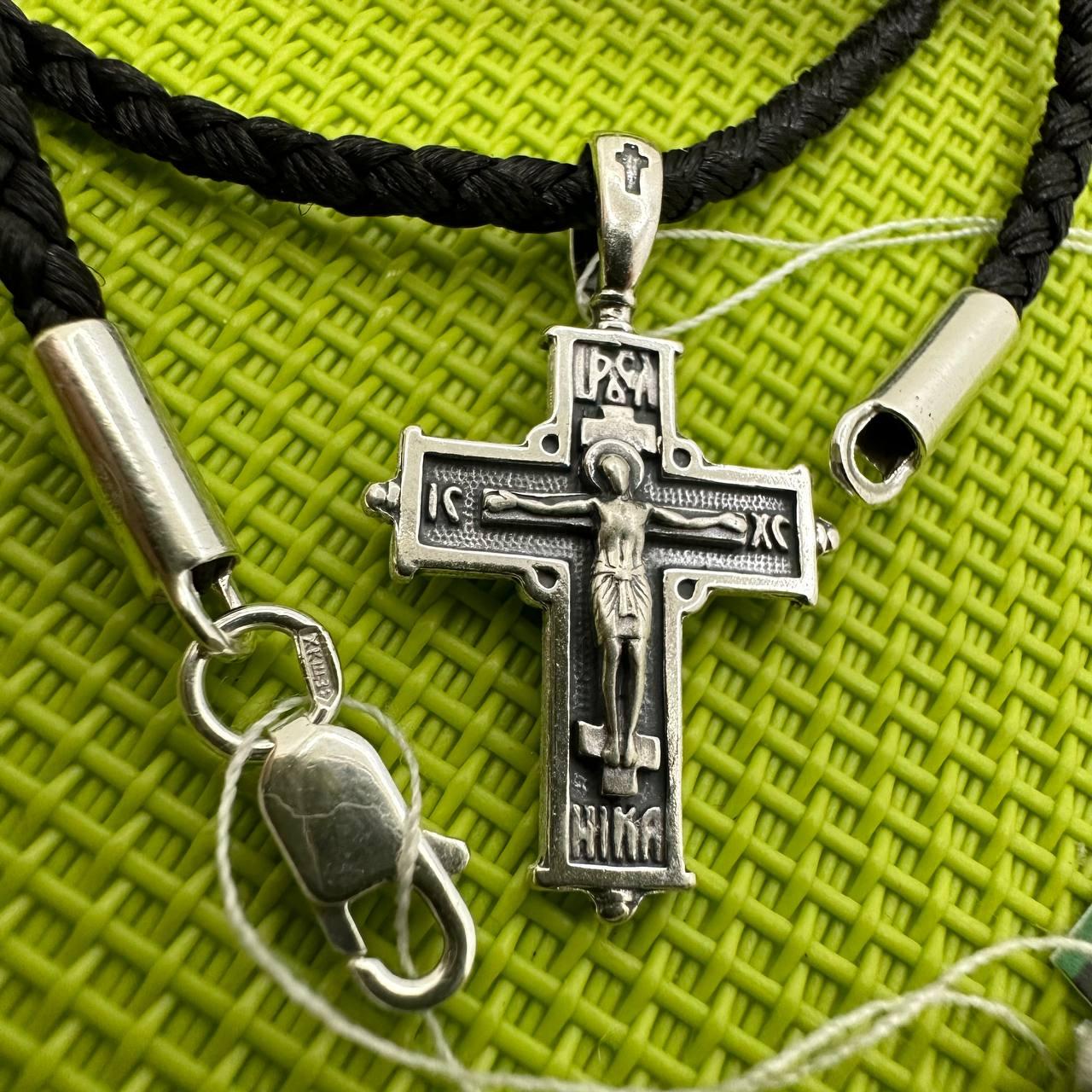 Комплект із невеликим хрестиком та шовковим шнурком срібло 925 проба