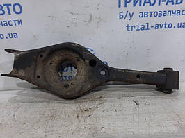 Важіль задньої підвіски нижній поперечний (під пружину) Hyundai