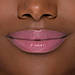 Зволожувальна помада з глянсовим фінішем Too Faced Heart Core Lipstick Too Femme 2.8 г, фото 3