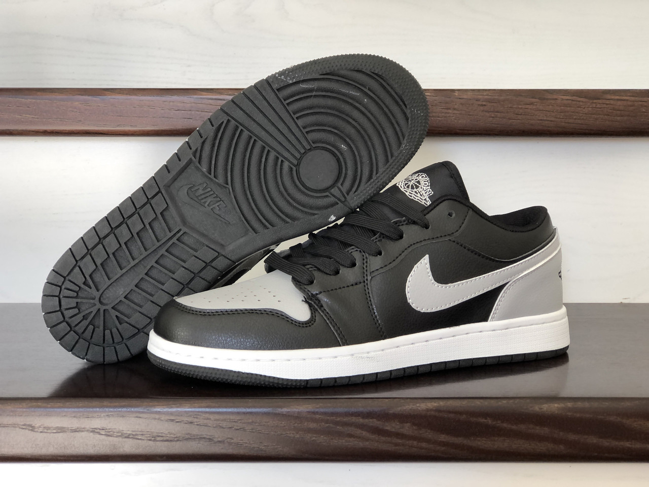 Nike Air Jordan 1 Low 43 ID 1889547156