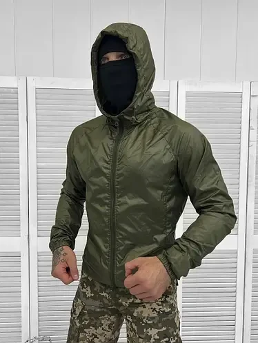Літня тактична куртка дощовик олива, армійська непромокальна вітровка з капюшоном з чохлом