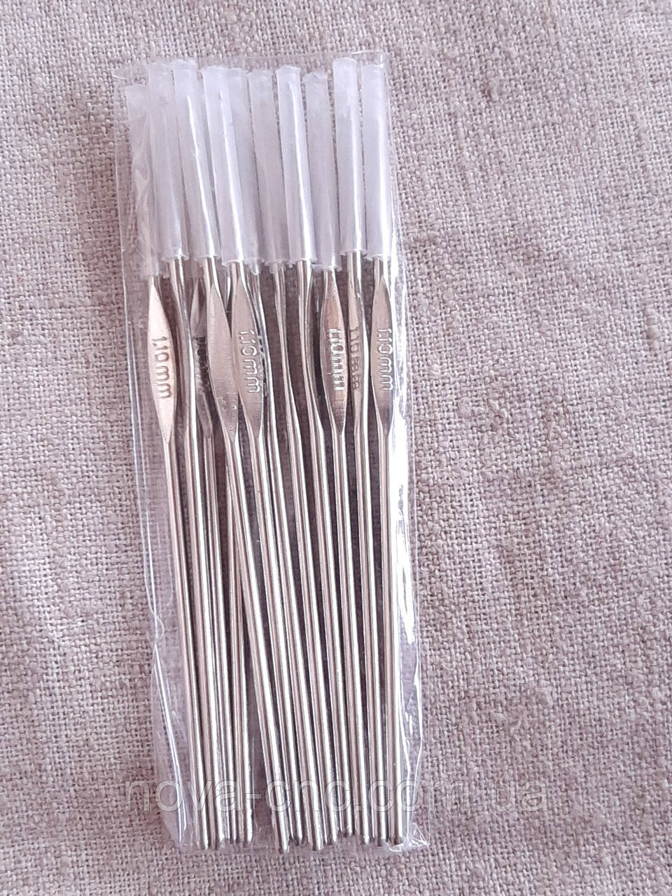 Гачки для в'язання набір з ковпачками 1,10 мм