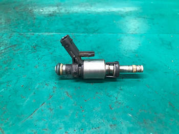 Форсунка паливна AUDI A3 (8 V) 12-17 СЕДАН CNSB 1.8L 2015 (б/у)