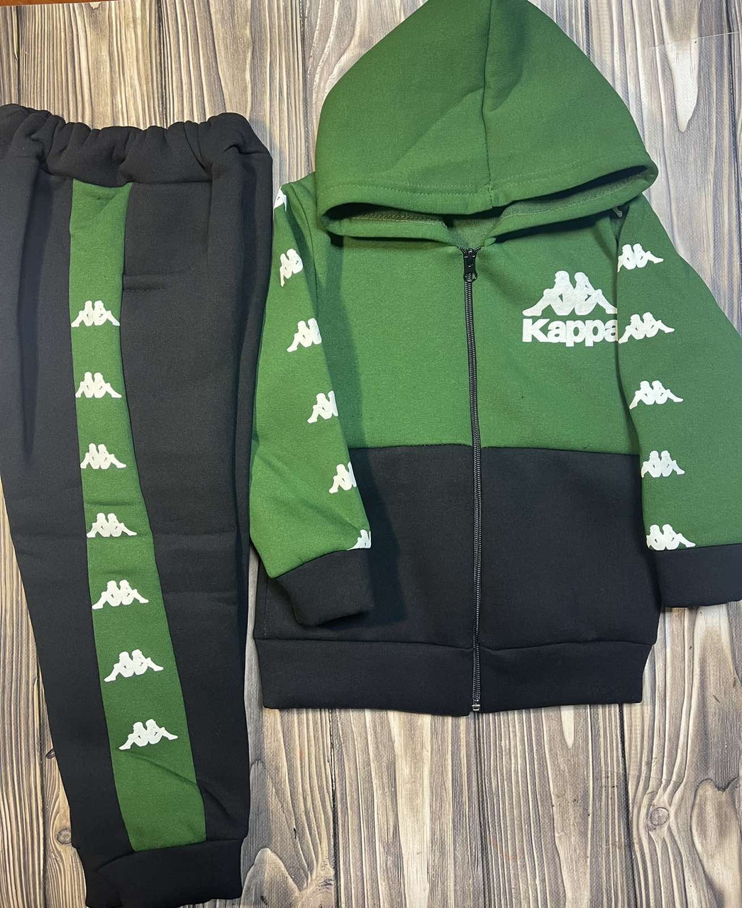 Дитячий теплий спортивний костюм на хлопчика «Kappa»