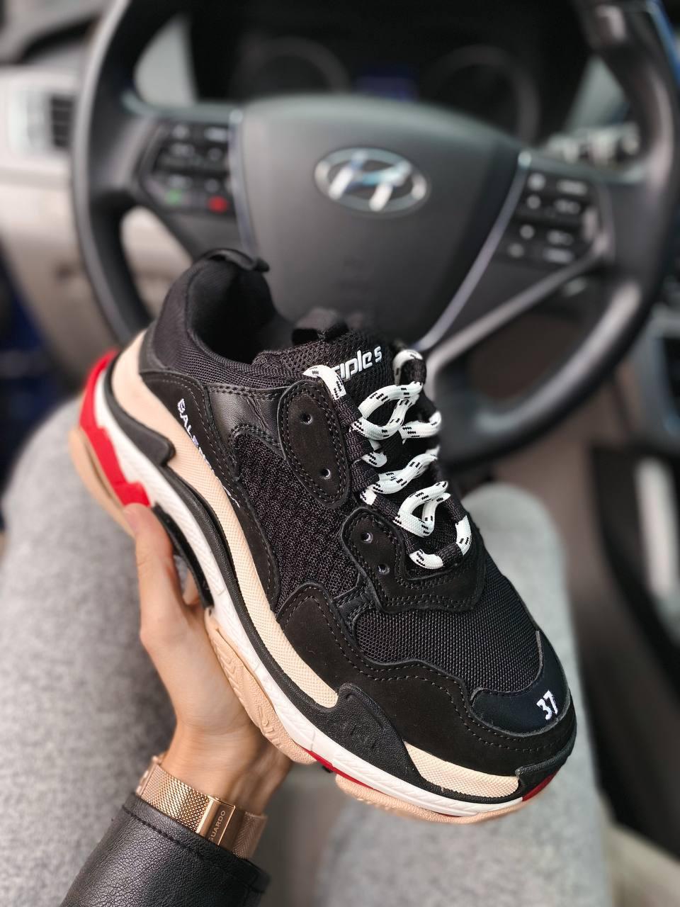 Balenciaga triple sales s ua