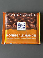 Шоколадка Ritter Sport Honig-Salz-Mandel 100грм