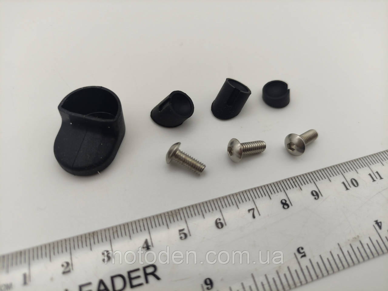 Заглушки та болти кріплення заднього крила Xiaomi M365/Pro + силіконова накладка на гак крила, фото 1