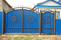Въездные ворота и калитка с кованым рисунком. Возможно со столбами. Доставка по всей Украине.
