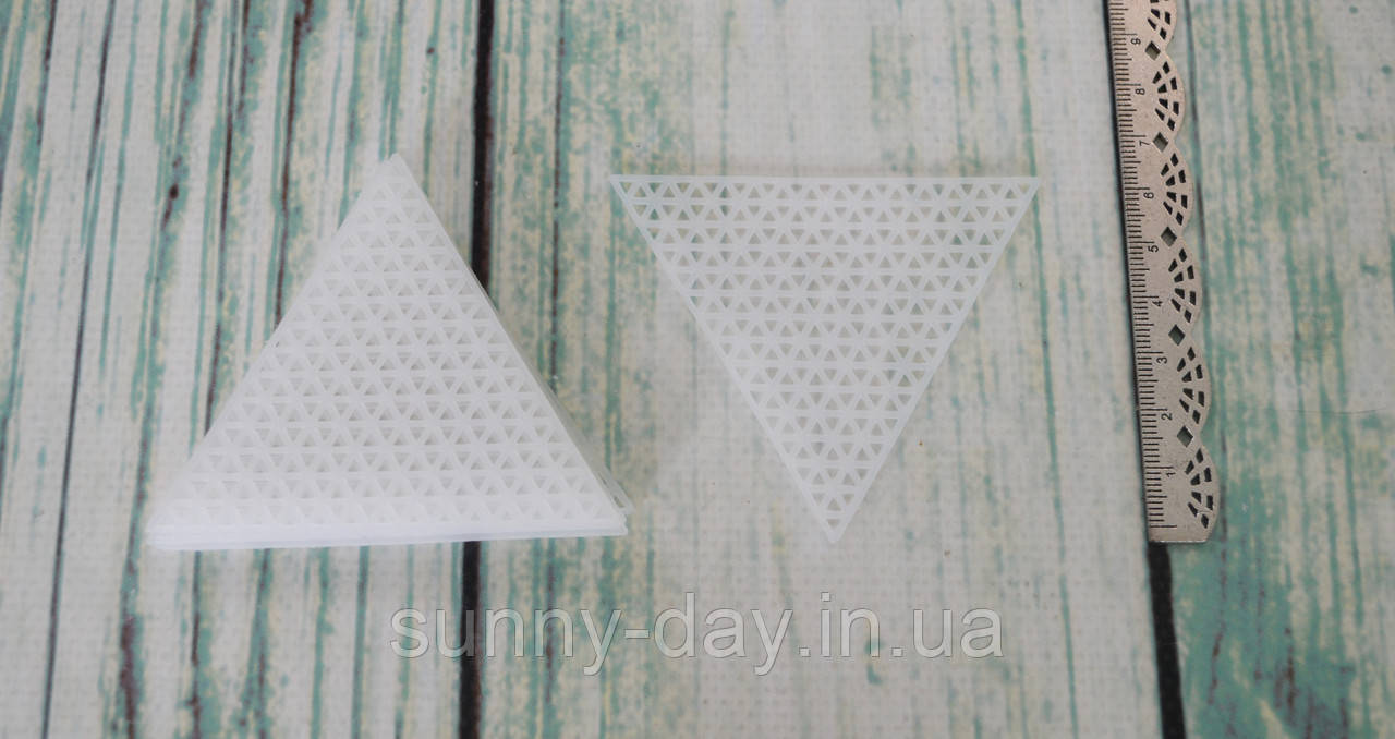 Пластикова канва фігурна - трикутник, фото 1