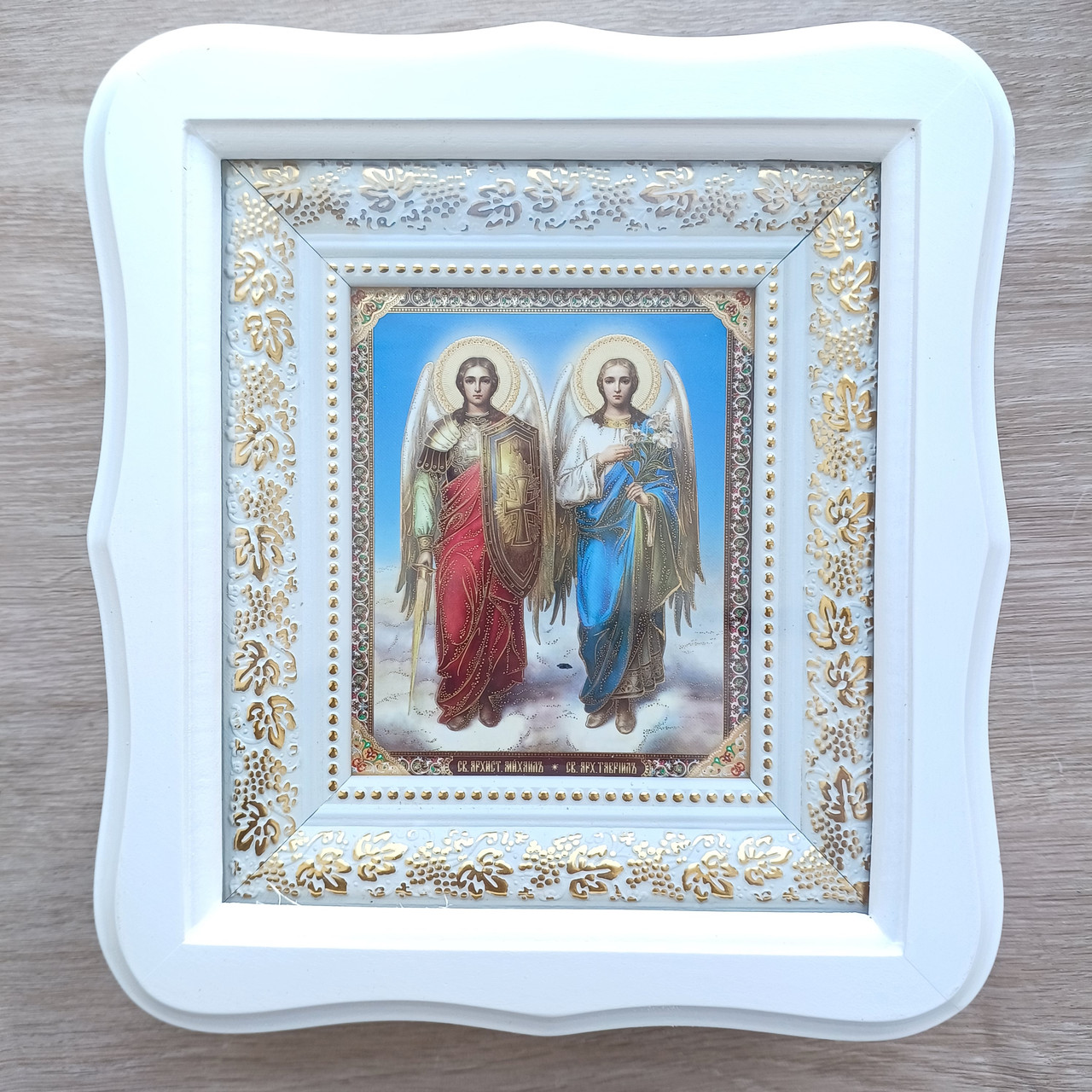 Ікона Михаїл і Гавриїл Архістратиги святі, лик 10х12 см, у білому фігурному дерев'яному кіоті, фото 1