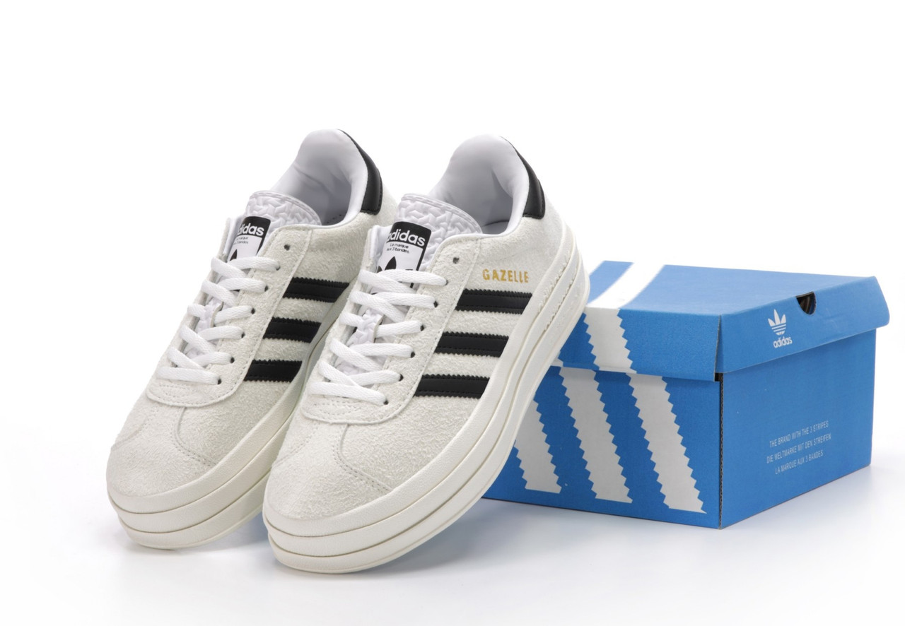 Кросівки жіночі на платформі білі Adidas Gazelle Bold. Замшеві кеди жіночі весна літо білі Адідас Газель