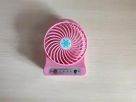 Настільний вентилятор Portable Fan Портативний настільний вентилятор з акумуляторною батареєю