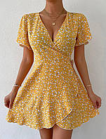 Летнее женское платье на запах, горчичное 42-44, 46-48 ткань штапель, цветочный принт, приталенное