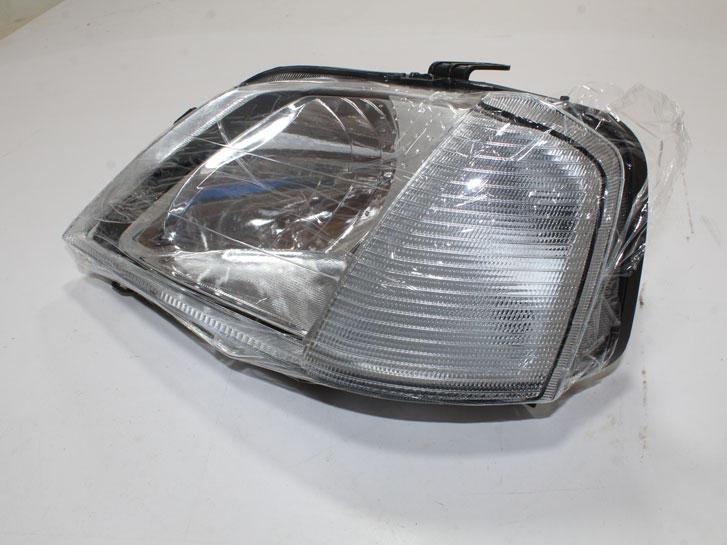Фара ліва Renault Logan 8200744753