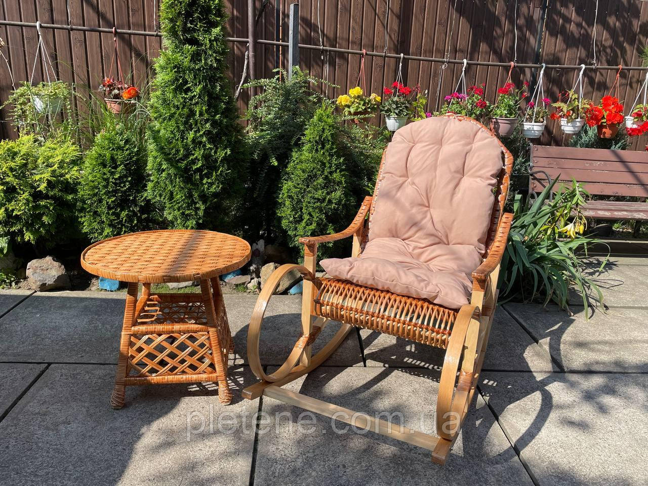 Крісло-качалка розбірна из столиком і накидкою., фото 1