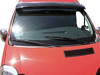 Козырек на лобовое стекло (черный глянец, 5мм) для Renault Trafic 2001-2015 гг