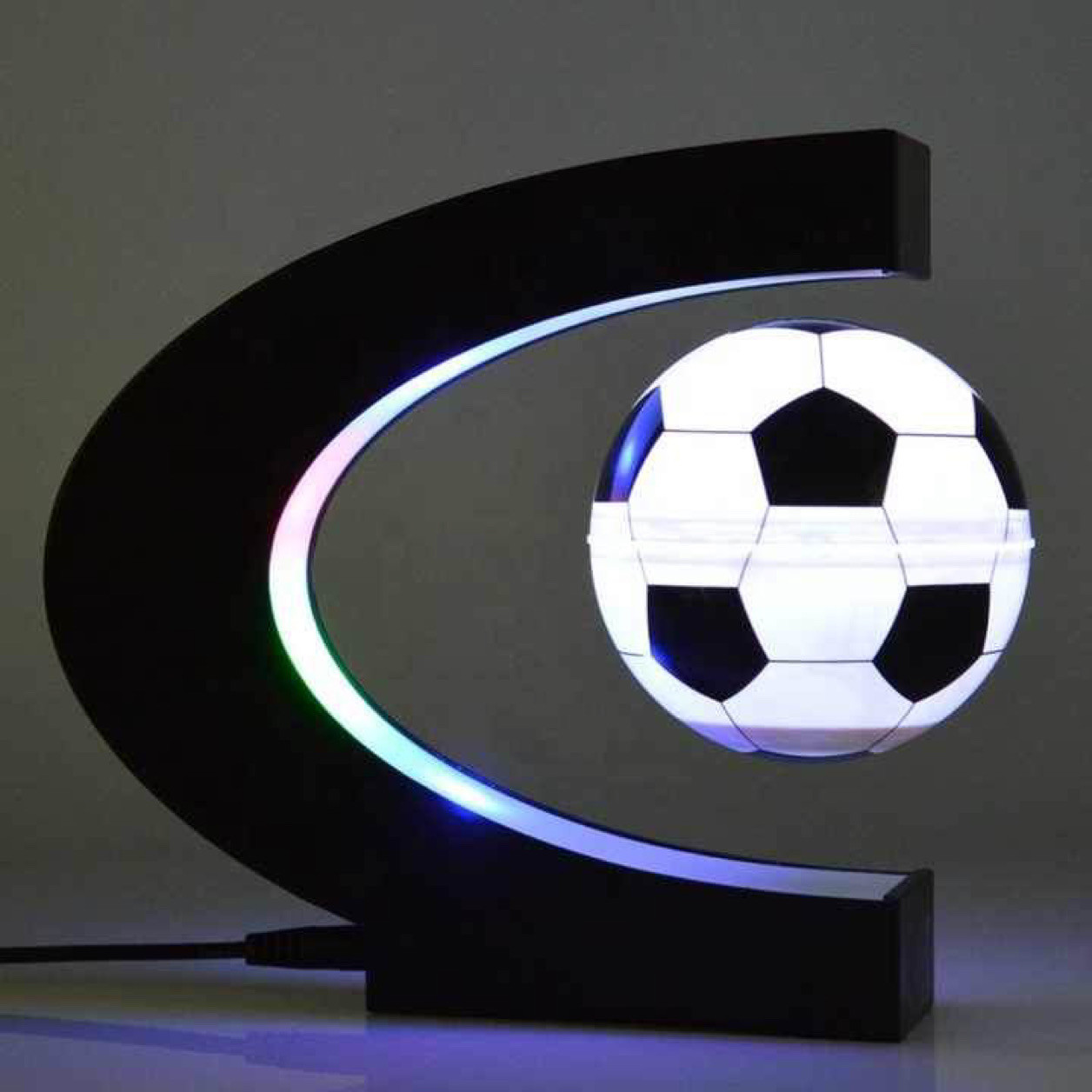 Настільний світильник левітуючий футбольний м'яч
