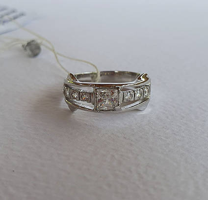 Жіноче кільце З Білого Золота