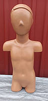 Манекен дитячий з безликою головою тілесний
