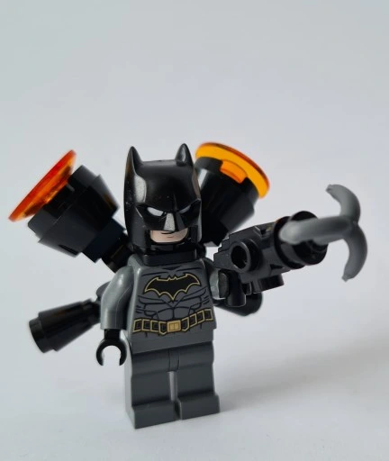 Lego Super Heroes DC Batman : фігурка конструктор Бетмен 212113 Ексклюзивна Limited edition Lego Super Heroes DC Batman : фігурка конструктор Бетмен 212113 Ексклюзивна Limited edition