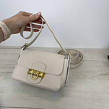 Маленька сумка з клапаном м'яка фактура з короткой ручкой С71-1904 Біла