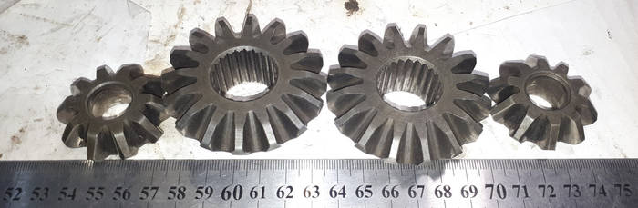 Шестерни сателлиты дифференциала редуктора ВАЗ 2101 2102 2103 2104 2105 ...